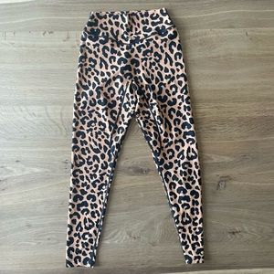 Balance Athletica - King Cheetah Leggings - S